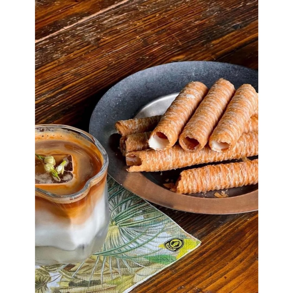 Bánh quế 2 vị sầu riêng và dừa hộp 215g siêu ngon
