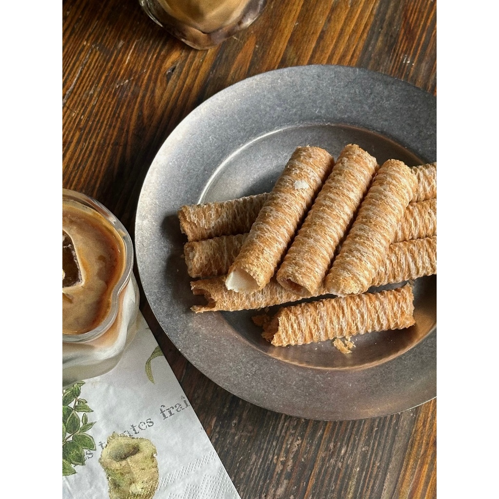 Bánh quế 2 vị sầu riêng và dừa hộp 215g siêu ngon
