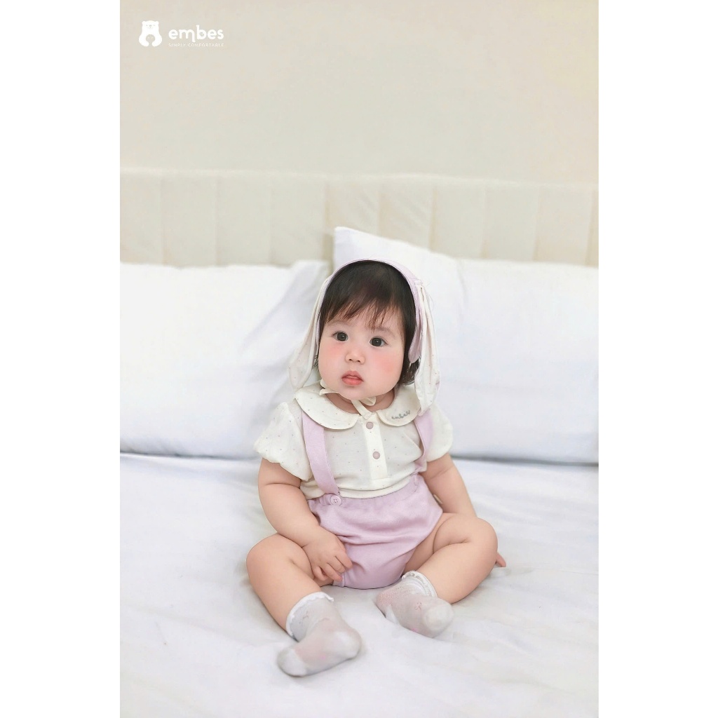 Set Yếm Bé Gái Embes, Set Yếm Phối Áo Cộc Kèm Băng Đô Tai Thỏ Chất Mềm Mại Cho Bé Gái Từ 3-12 Tháng