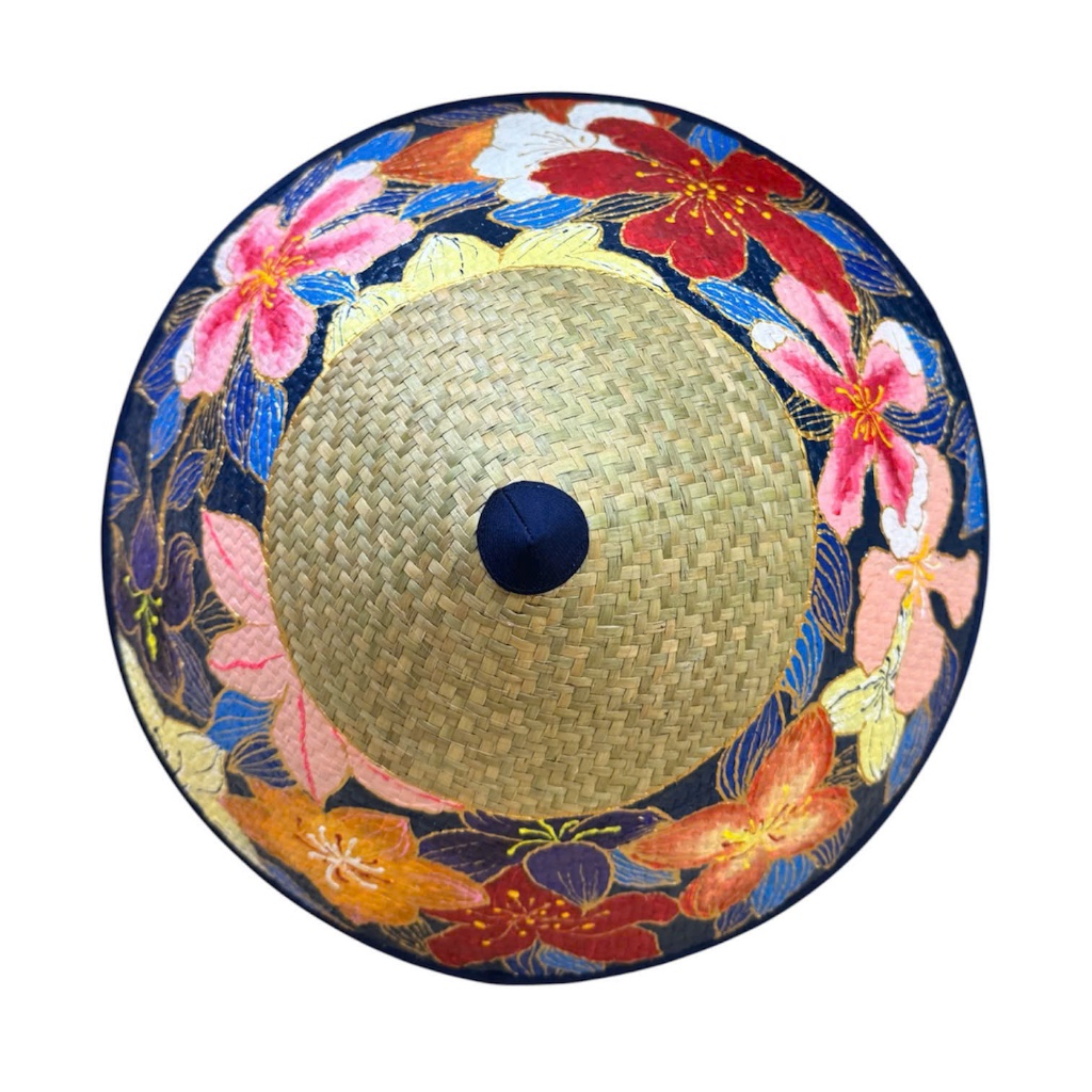 Nón Cỏ Bàng 16V Q Gallery - Đan Vẽ Tay - Mộng Hoa