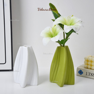 Lọ Hoa Nhựa Giả Sứ Giọt Nước Cách Điệu Velours.bloom – Bình Cắm Hoa Tối Giản Bắc Âu Decor Bàn Làm Việc Phòng Khách