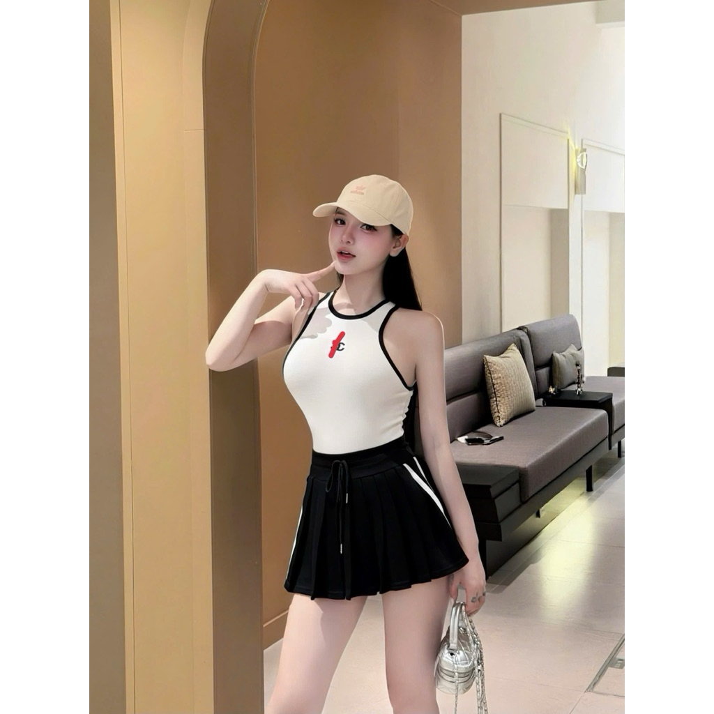Set áo ba lỗ phối viền mix chân váy xếp li trẻ trung xinh đẹp