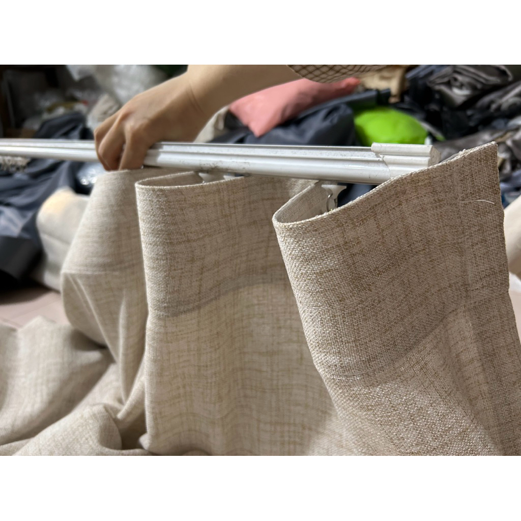 Rèm Định Vị, Chất Liệu Đũi Linen, Màu Be, phù hợp trang trí nhà, homestay, cản nắng 40-50%
