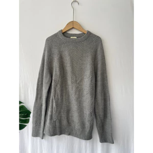 Siêu phẩm áo len Nam G.U mới toanh 99% siêu xinh size M