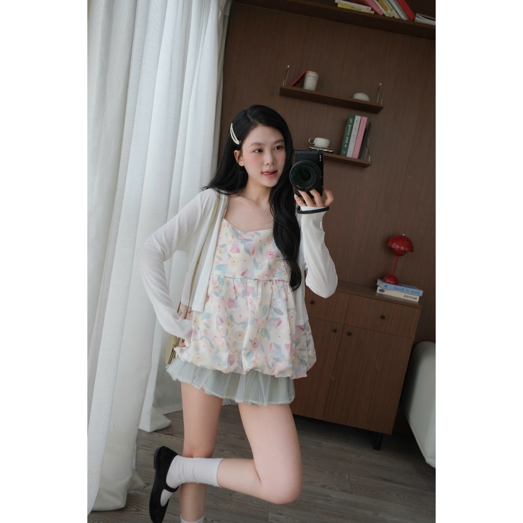 Mila Set (TSW) Set áo hai dây hoa dáng phồng kèm cardigan trắng Nữ the.sweaterweather