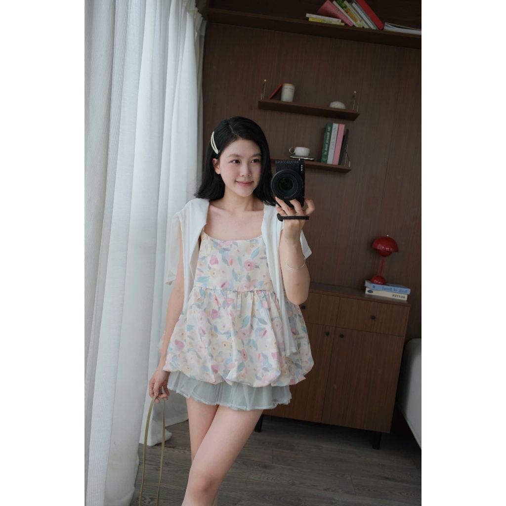 Mila Set (TSW) Set áo hai dây hoa dáng phồng kèm cardigan trắng Nữ the.sweaterweather