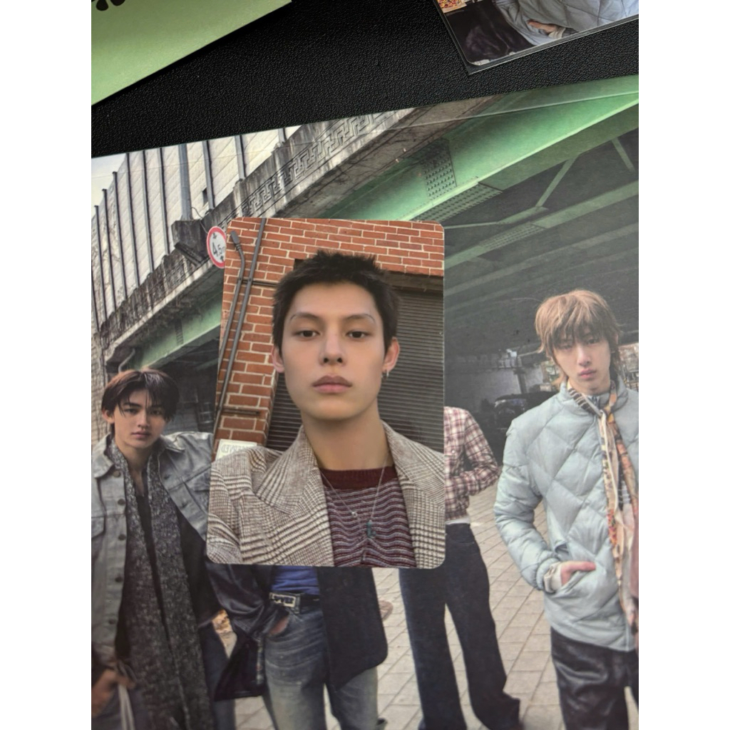 CHÍNH HÃNG] CARD ALBUM EXCLUSIVE US HELLO82 HELLO 82 CORTIS GREEN