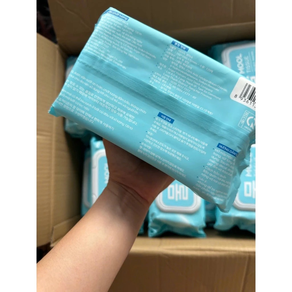 Khăn ướt MOOL 120 tờ công nghệ Quốc tế an toàn, tiện lợi