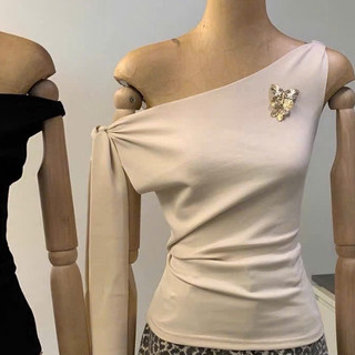 Áo Thun Zip mềm thiết kế trễ vai buộc dây nơ nữ tính cài Tag Nổi Bật