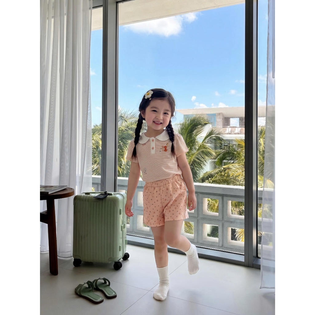 Set bộ cộc tay bé gái dáng cổ sen Miniumbaby mix quần/quần váy, chất vải áo cotton mềm mát SB2653
