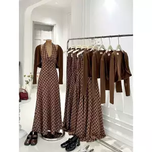 SET ĐẦM CỔ YẾM CỘT NƠ CARO NÂU KÈM CARDIGAN, ĐẦM NỮ TIỂU THƯ THANH LỊCH ĐI CHƠI DU LỊCH | MEOINDAHOUSE