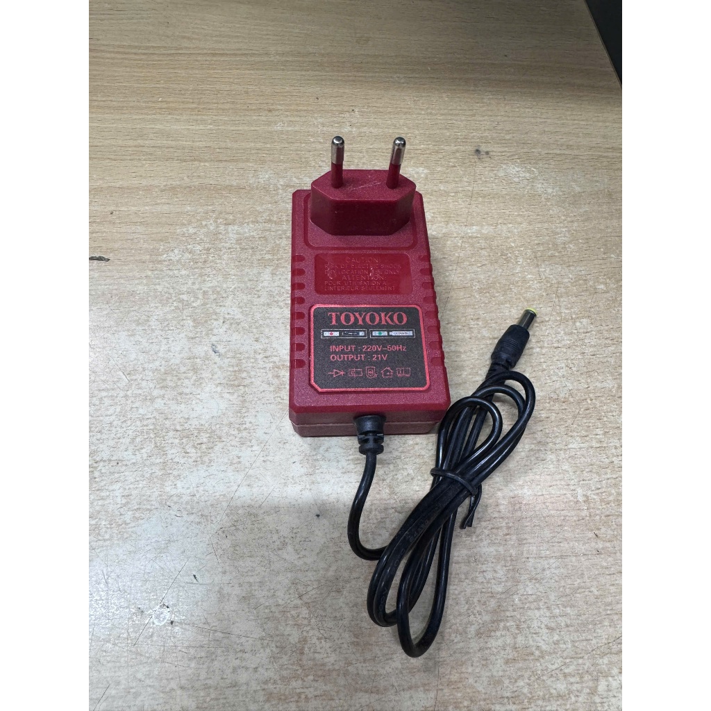 Sạc pin 1A cho máy khoan pin Li-ion 21V, có đèn báo khi sạc