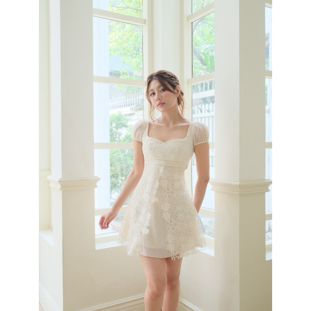Krixi Dress thiết kế dáng chữ A tay bồng phong cách tiểu thư dự tiệc