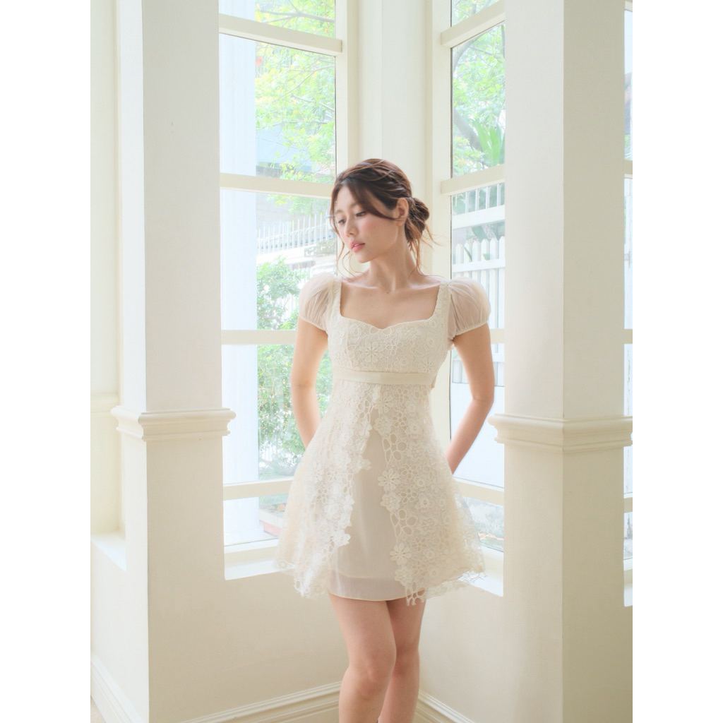 Krixi Dress thiết kế dáng chữ A tay bồng phong cách tiểu thư dự tiệc