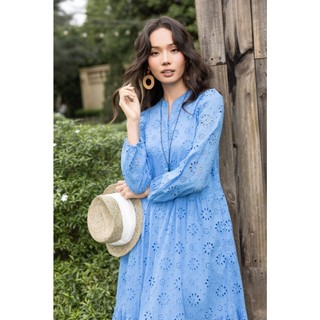 SWANLAKE | Váy Đầm Nữ Maxi Đuôi Cá Babydoll Cotton Thêu Đục Lỗ Trơn Cổ Trụ Cài Nút Tay Dài Hè D12394