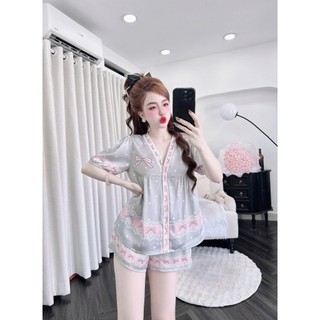 Đồ ngủ đùi cổ Y tay bo xinh xắn (DB210)