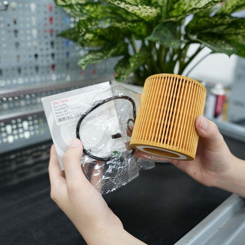 Lọc Dầu Động Cơ VinFast Lux A Lux SA 2.0 2018-2022 | Lọc Nhớt Ô Tô Chính Hãng Thay Thế Bảo Dưỡng