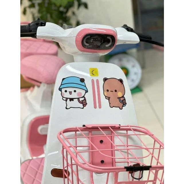 Bộ Tem Dán Xe Stiker Chibi Dễ Thương Tem 3 lớp, không ảnh hưởng đến màu sơn của xe