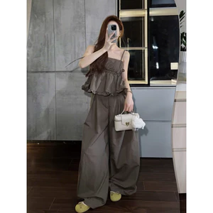 MIU.STUDIO•”Lida Set” Set bộ Áo hai dây bo chun rút eo dáng xoè kèm quần suông ống rộng,màu nâu tây trẻ trung sang chảnh