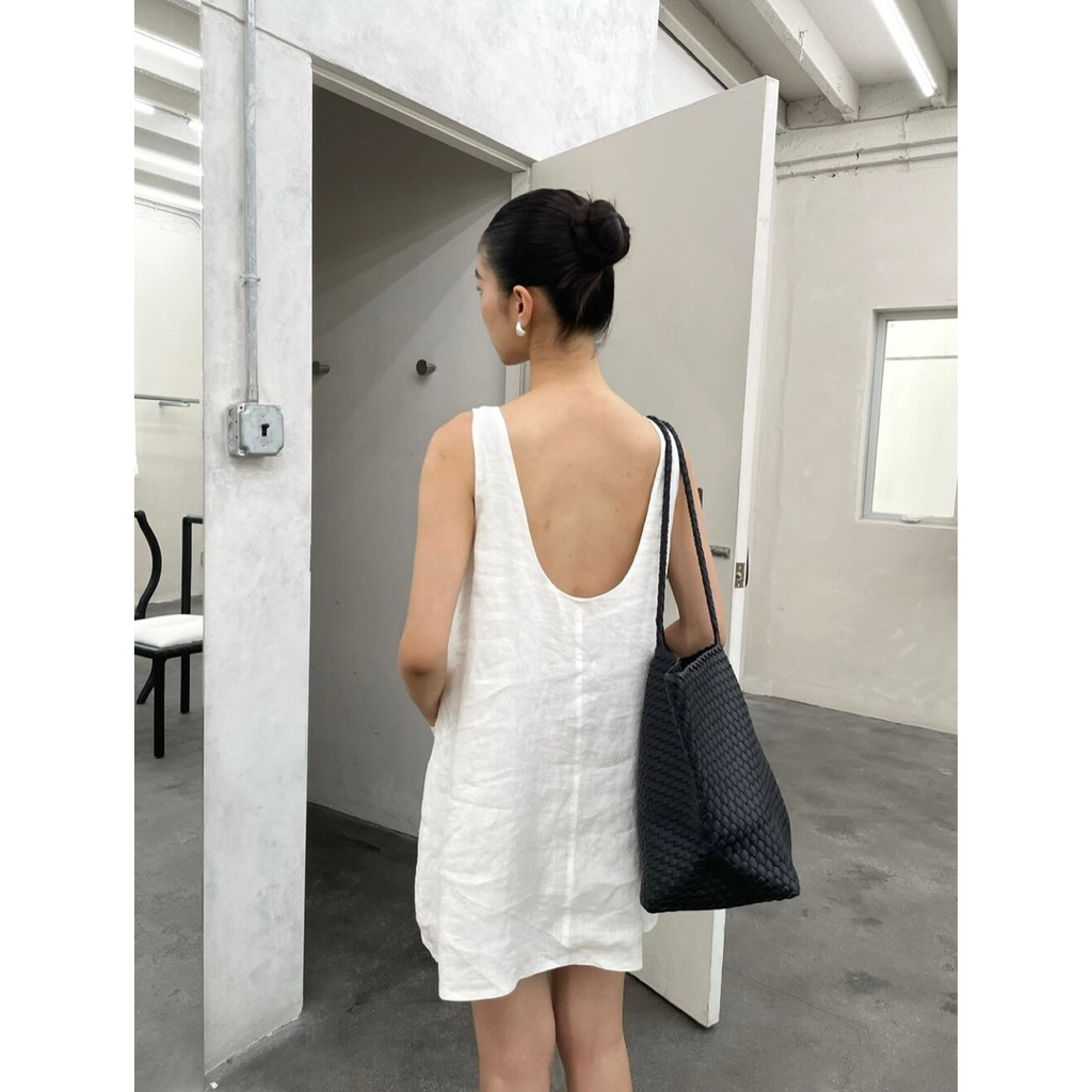 Váy xuông sát nách hở lưng Onni st