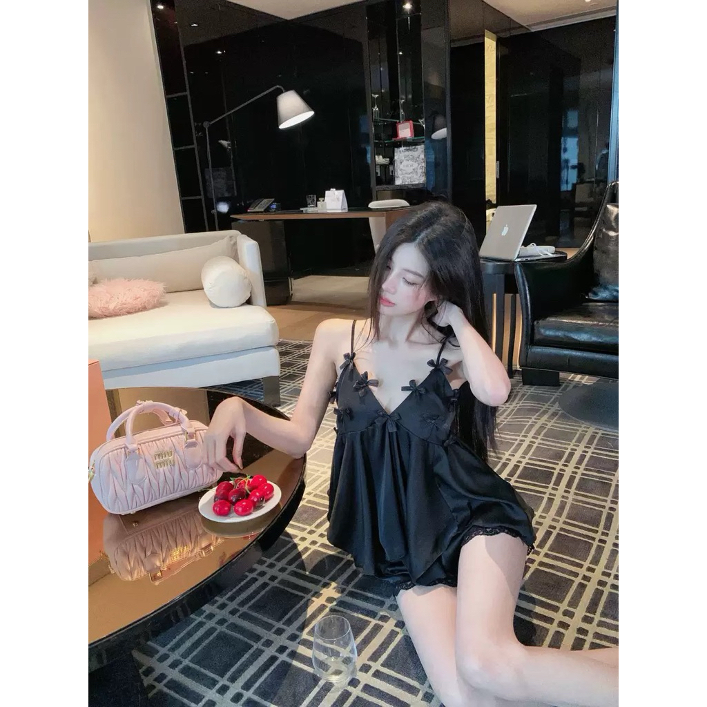 Bộ lụa 2 dây mặc nhà hàng QCCC nhiều nơ đính nổi