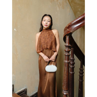 Váy lụa hàng châu cổ yếm tơ loang dáng đuôi cá, sang trọng, thanh lịch, tôn dáng - Mio Lady VA032