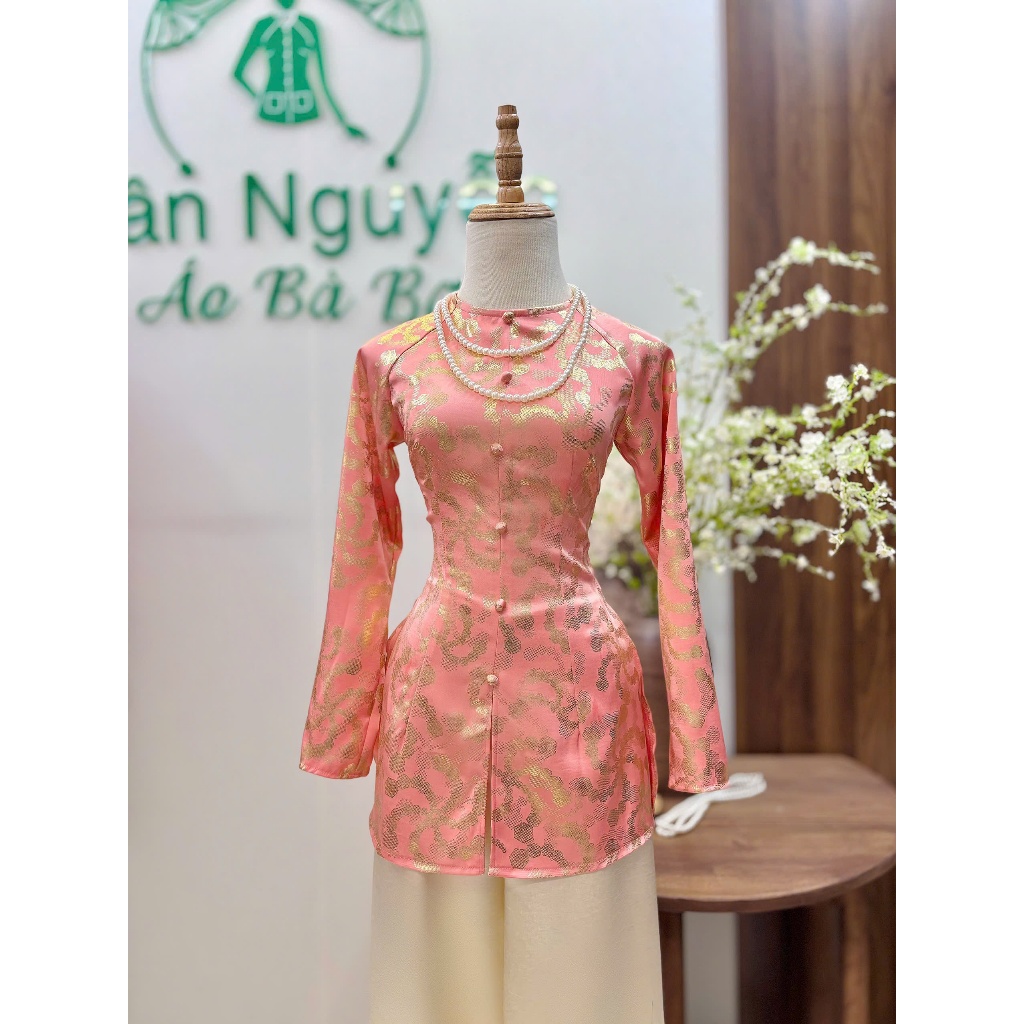 Hân Nguyễn Áo Bà Ba - B.A202 - Áo Bà Ba Gấm Vân Hoa Kim Cổ Tròn Nút Bọc Nụ Dây Kéo ( QUẦN LỤA )