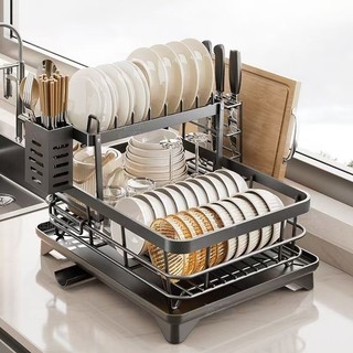 Kệ để chén bát đĩa nhà bếp dạng đứng – Chiếm ít mặt bàn, để lại không gian nấu nướng rộng rãi