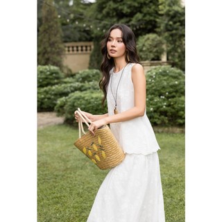 SWANLAKE | Áo Kiểu Nữ Vải Cotton Thêu Hoa Sát Nách Cổ Tròn Trẻ Trung Năng Động Dạo Phố Hè A13744
