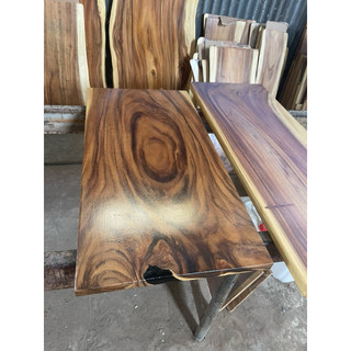 Gỗ me tây: 60 x 60 x 3.4cm (Sơn 1 mặt)