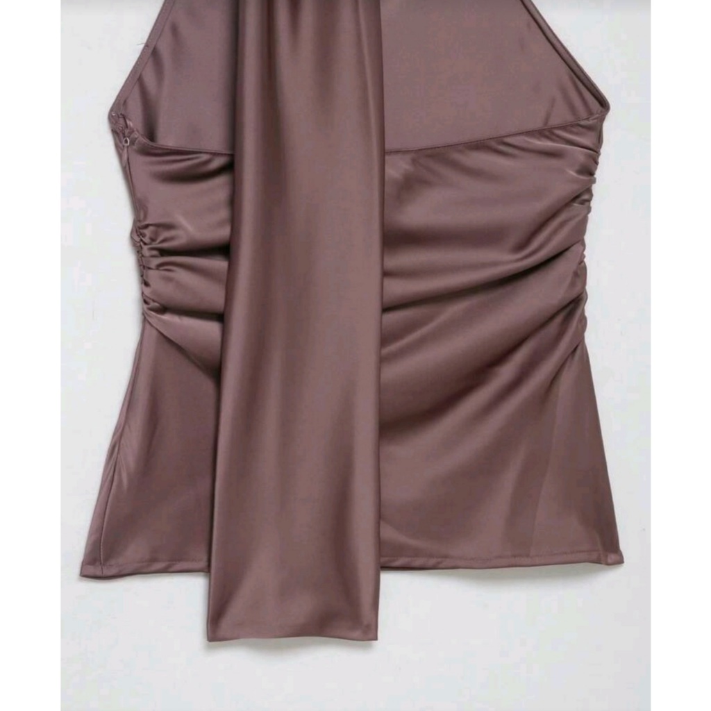 Áo hở lưng dây kiểu quấn cổ bằng satin có khóa kéo (Order 8 ngày)