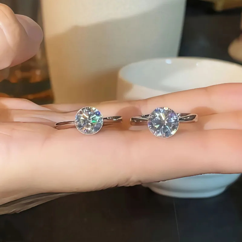 Nhẫn nữ, bản tròn, đính kim cương moissanite 6,5mm.