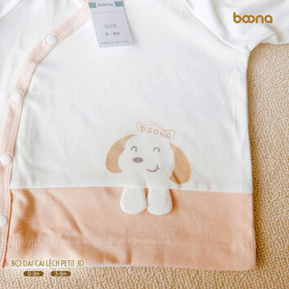 Bộ dài cài lệch Petit 3D Boona, Được làm từ chất liệu Petit cao cấp mềm mịn, kháng khuẩn , nâng niu làn da bé.