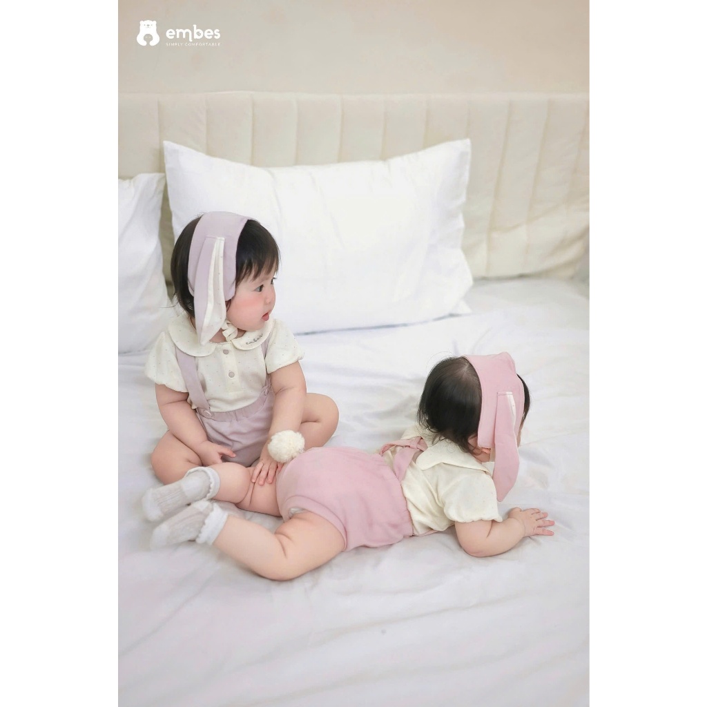 Set Yếm Bé Gái Embes, Set Yếm Phối Áo Cộc Kèm Băng Đô Tai Thỏ Chất Mềm Mại Cho Bé Gái Từ 3-12 Tháng