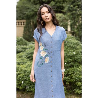 SWANLAKE | Váy Đầm Nữ Maxi Suông Tay Hến Cổ Chữ V Cài Nút Vải Linen Thêu Hoa Công Sở Dạo Phố D13782