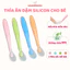 Thìa ăn dặm silicon, Thìa trong suốt sâu lòng siêu mềm cho bé từ 5m+ nhiều màu sắc
