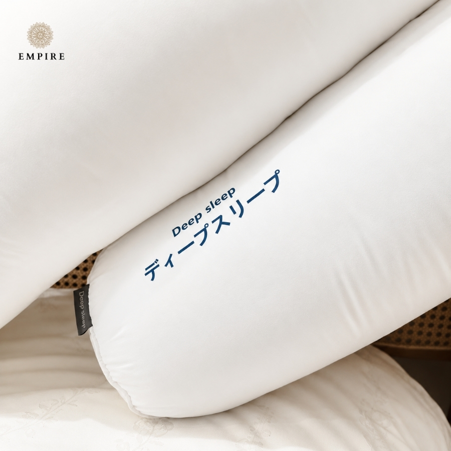 Ruột gối ôm lông vũ nhật bản 35 x 100 cm mềm mại êm ái đàn hồi tốt - EMPIRE | Bedding & Decor