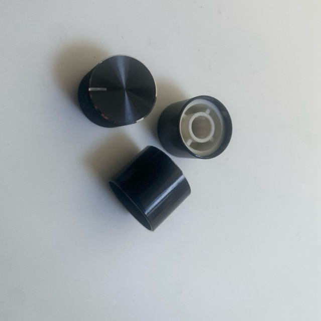 Núm vặn chiết áp nhôm phay đen cao cấp - Đường kính 16mm, chiều cao 13mm, dùng cho Amply/Loa/Thiết bị âm thanh