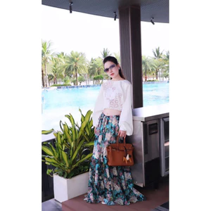 Set áo croptop ren bo chun chân váy maxi hoa Đoàn Thương