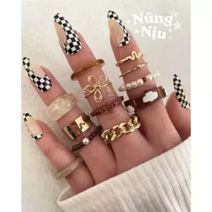 Set 12 Chiếc Nhẫn Đa Dang Mẫu Xu Hướng