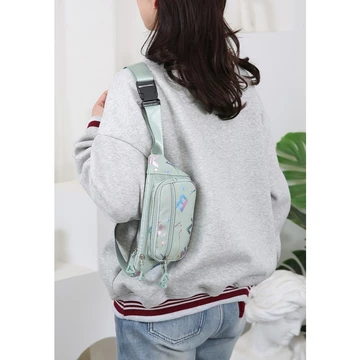 Women's Korean-Style Crossbody Bag – Multi-Pocket, Water-Resistant · TDH01