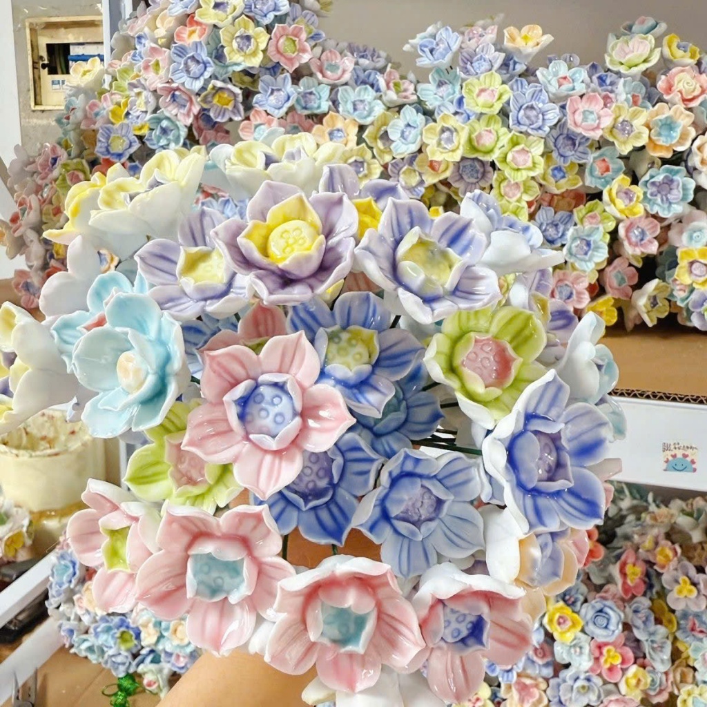 Hoa Sen Gốm Sứ Trang Trí Để Bàn, Bình Hoa Sen Kèm Lá Sen Và Đài Sen, Decor Phòng Khách, Bàn Làm Việc