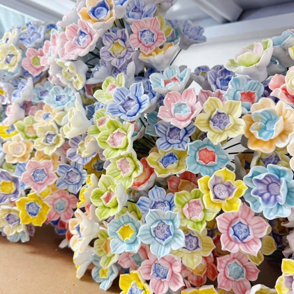 Hoa Sen Gốm Sứ Trang Trí Để Bàn, Bình Hoa Sen Kèm Lá Sen Và Đài Sen, Decor Phòng Khách, Bàn Làm Việc