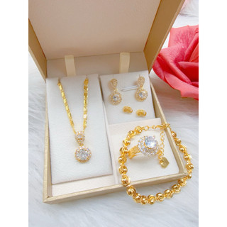 Mua 3 tặng 1, combo 3món bộ trang sức dây chuyền, lắc tay, hoa tai tặng nhẫn, trang sức màu vàng 18 k, Titan cao cấp .