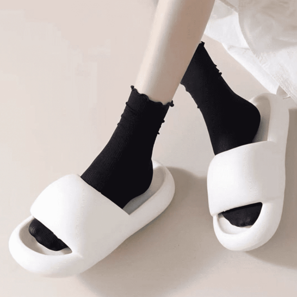 Tất Nữ Cổ Trung Lụa Siêu Mỏng Viền Bèo - Vớ Nhún Xuyên Thấu Thoáng Mát Mùa Hè - SoftStep