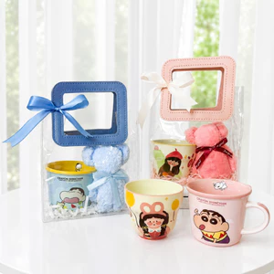 Set Quà Tặng Cốc Sứ Và Khăn Gấp Hình Gấu Kèm Túi Quà Dễ Thương MUN STORE S.SHINHAPPY
