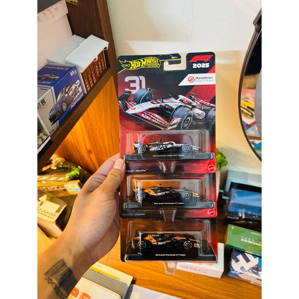 Mô hình xe Hot wheels F1 Premium đội đua Mclaren, Haas, Redbull… 1/64