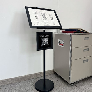 Giá Để Menu Đứng Gắn QR Bằng Gỗ, Bảng Menu Đứng Gắn QR, Standee Menu A3 Gỗ, Kệ Menu Đứng, Giá Đỡ Menu Kèm QR