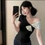 Áo Thun Cổ Chéo Chấm Bi Có BigClothes, Áo Thun Nữ Tay Ngắn Dáng Ôm Lệch Vai Thời Trang By Chamie store