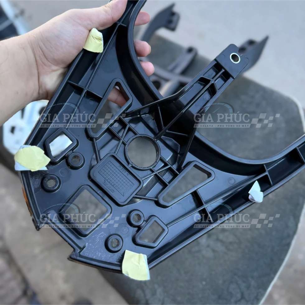 Baga Sau Nhựa Đúc Có Đế Gắn Thùng Xe Điện Datbike Quantum S1 S2 S3